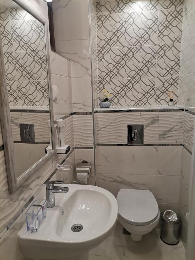 Family Boutique Residence-Free Parking Велико Търново Екстериор снимка