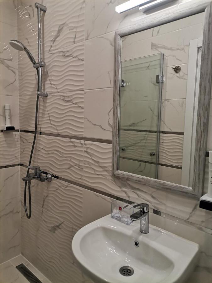 Family Boutique Residence-Free Parking Велико Търново Екстериор снимка