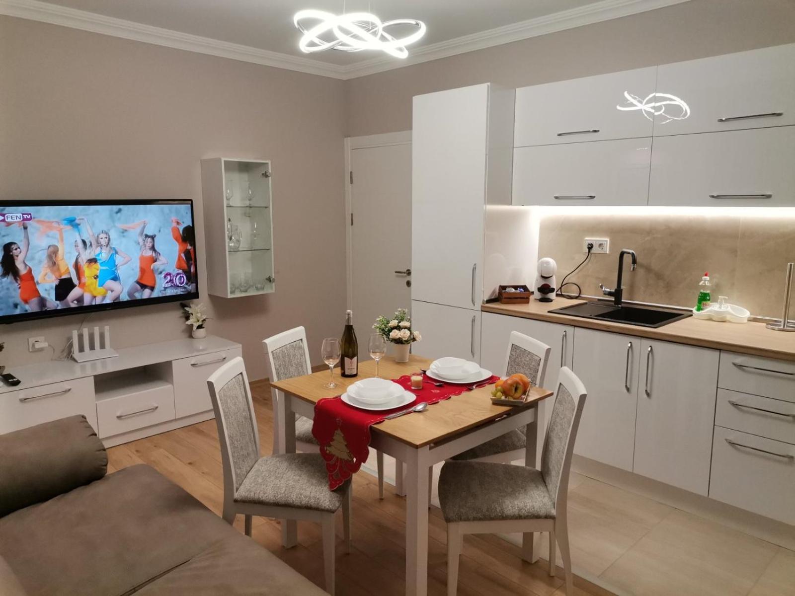 Family Boutique Residence-Free Parking Велико Търново Екстериор снимка