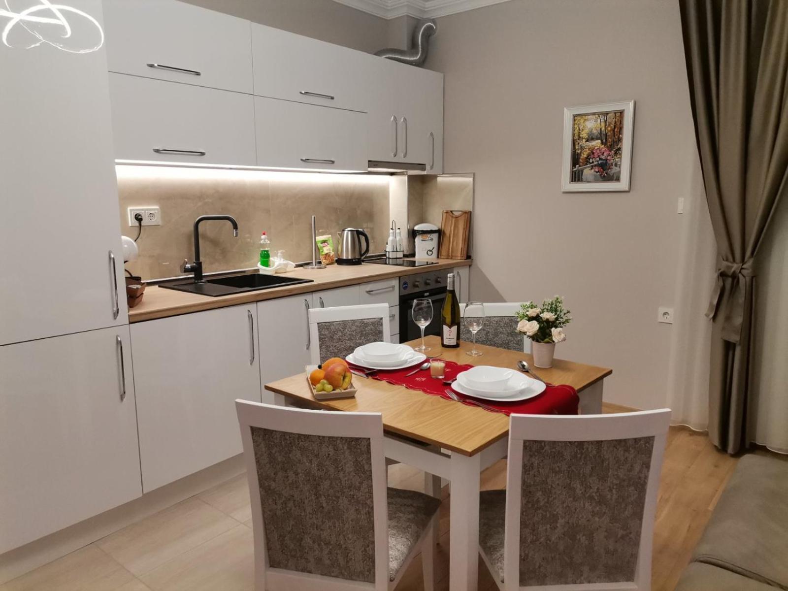 Family Boutique Residence-Free Parking Велико Търново Екстериор снимка
