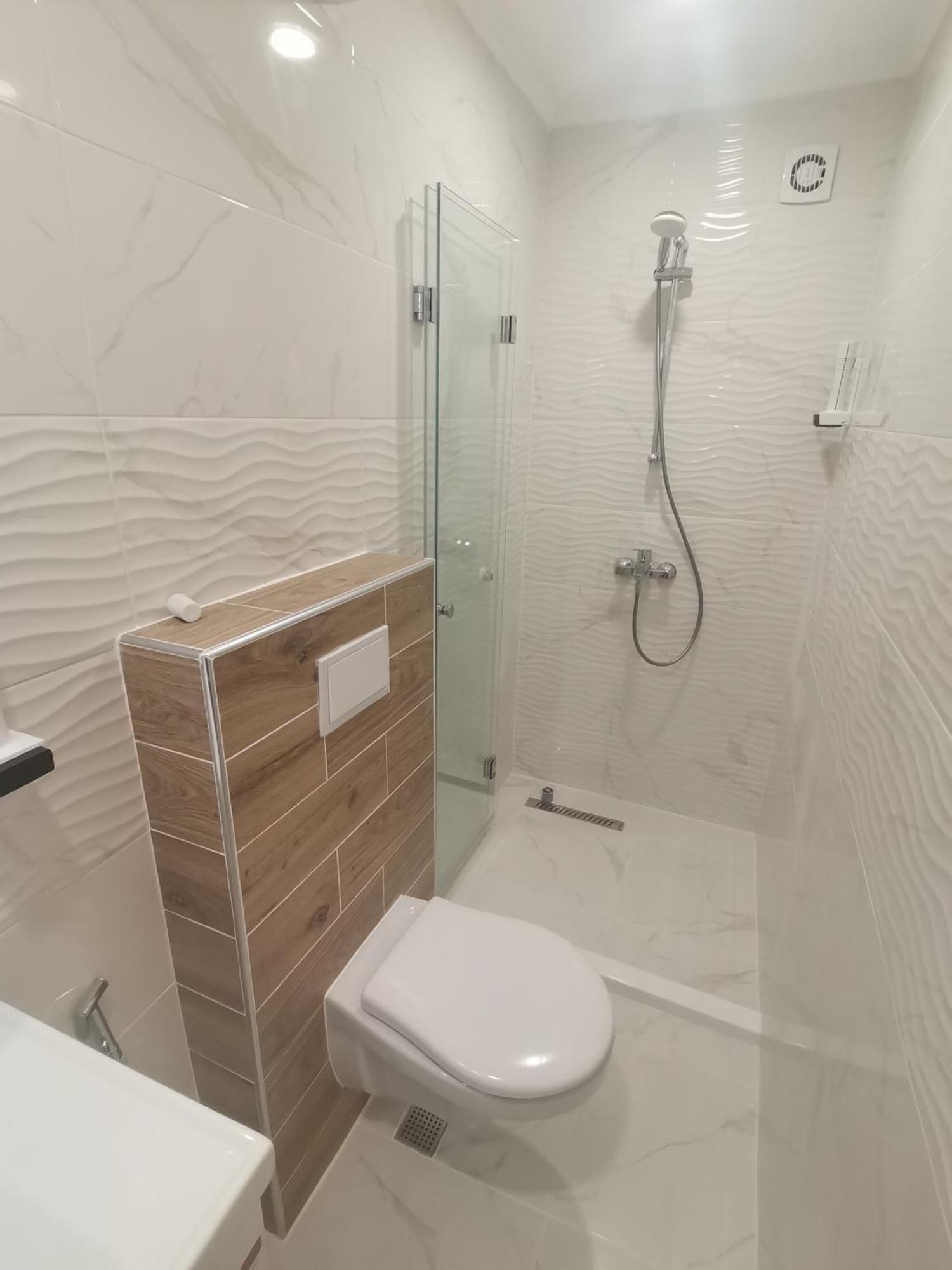 Family Boutique Residence-Free Parking Велико Търново Екстериор снимка