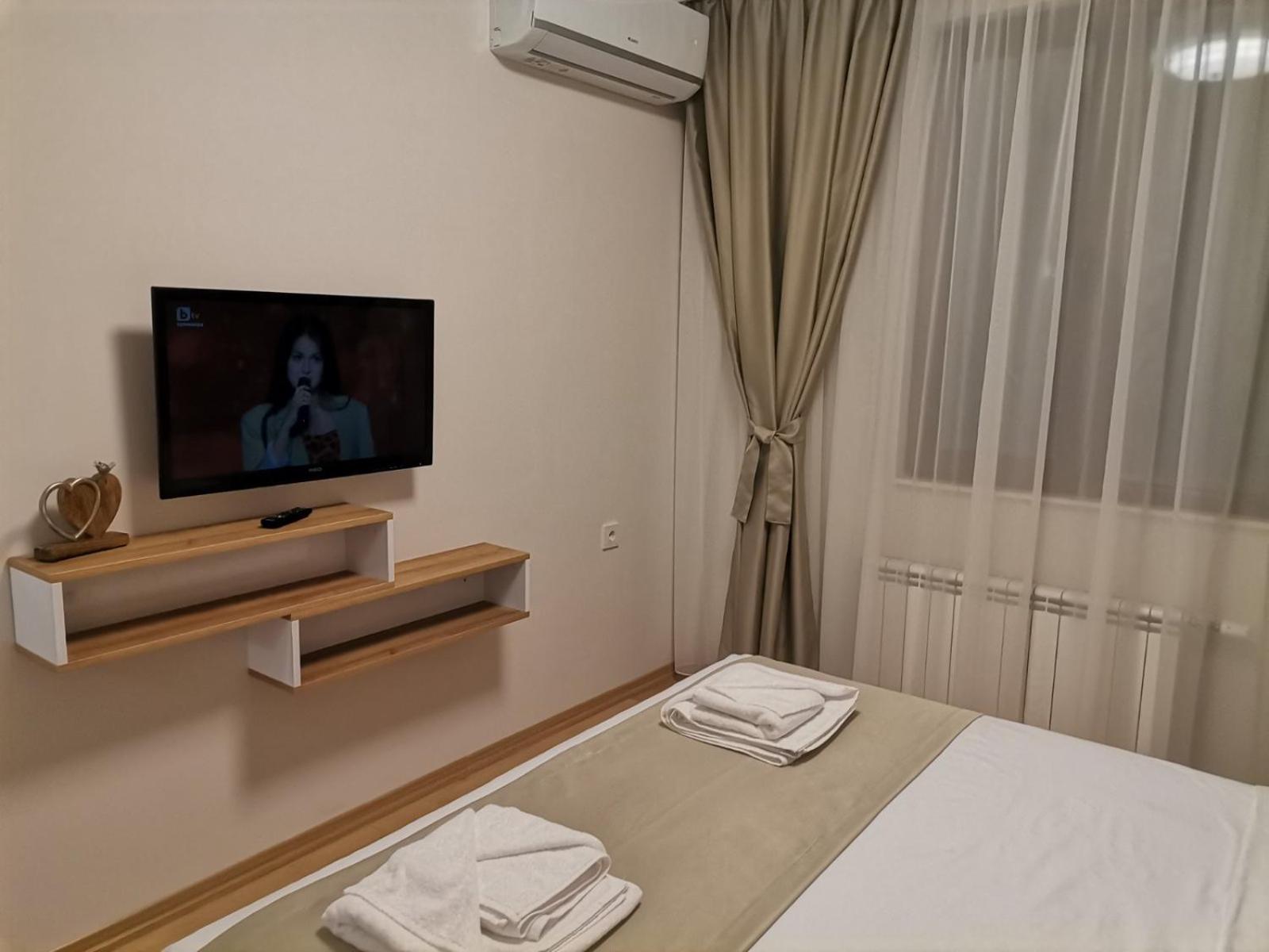 Family Boutique Residence-Free Parking Велико Търново Екстериор снимка