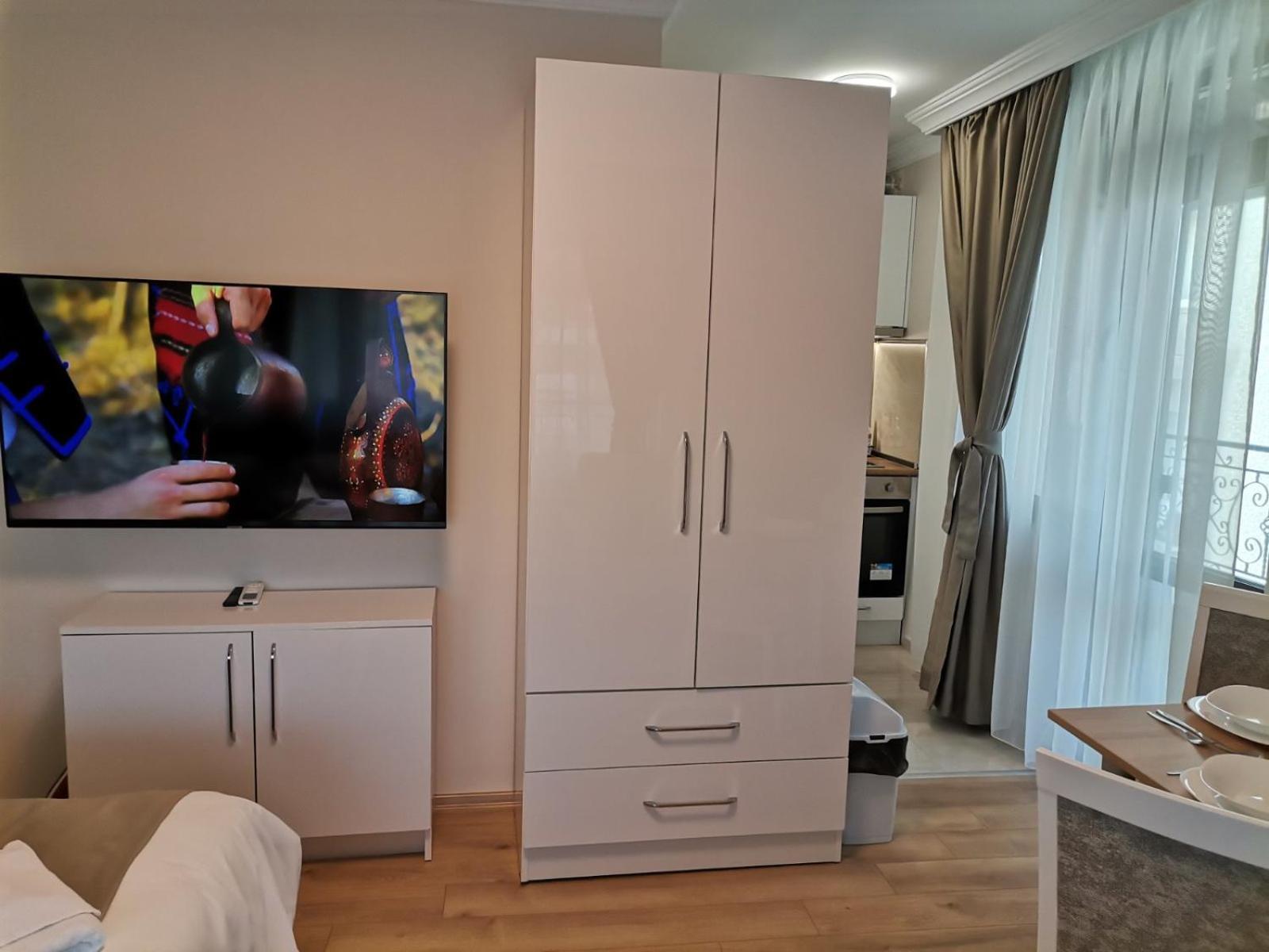 Family Boutique Residence-Free Parking Велико Търново Екстериор снимка