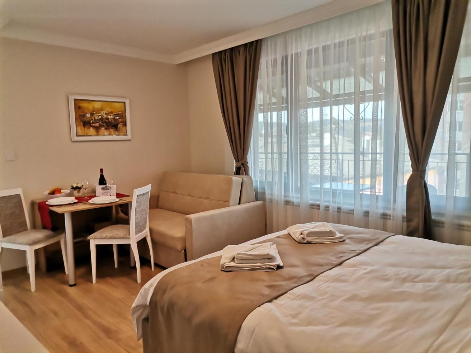 Family Boutique Residence-Free Parking Велико Търново Екстериор снимка